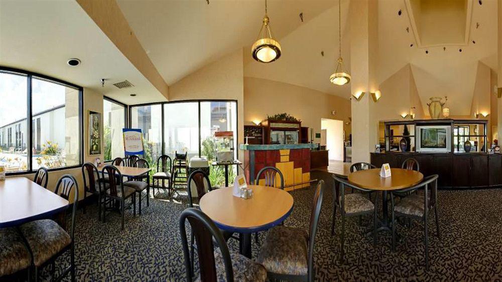 Hotel Greenstay & Court View